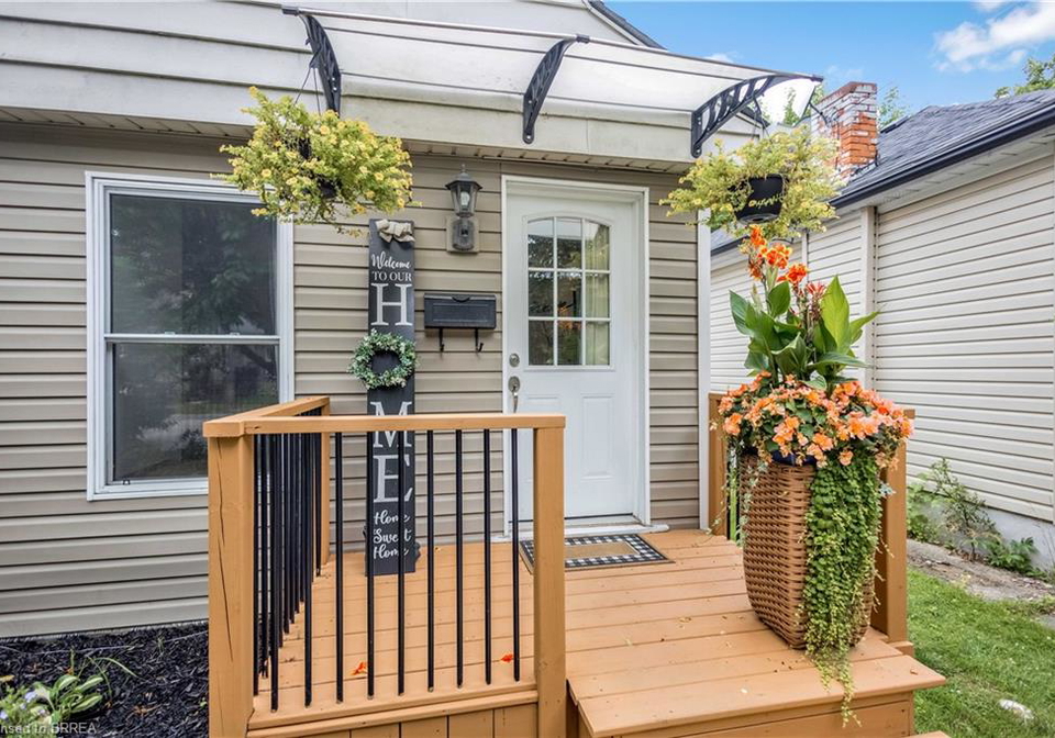 143-campbell-street-brantford-ontario-40753465