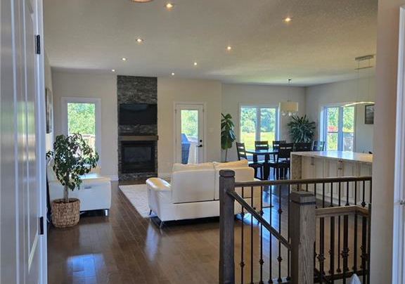 100-theodore-schuler-boulevard-new-hamburg-ontario-40753508