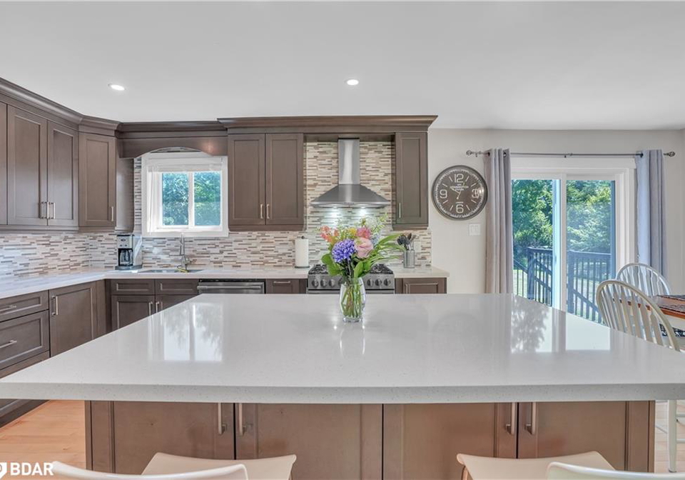 23-spencer-trail-shanty-bay-ontario-40753679