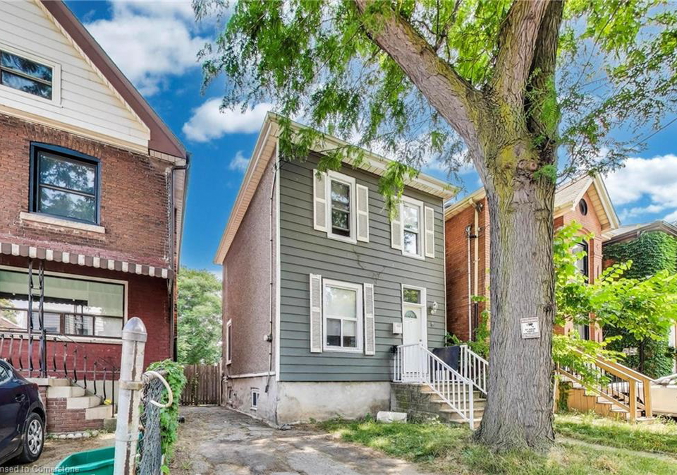 8-madison-avenue-hamilton-ontario-40753710