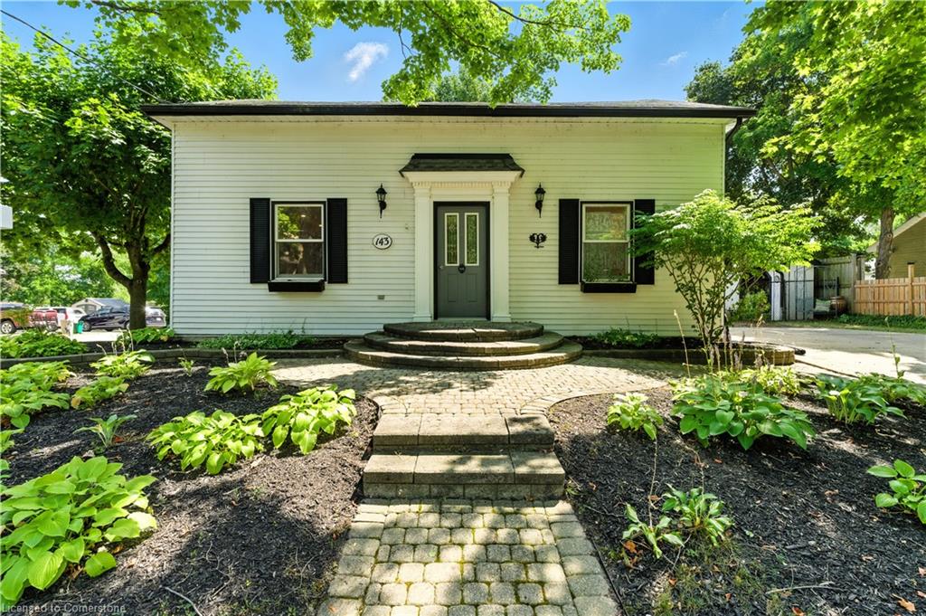 143-piper-street-ayr-ontario-40753778