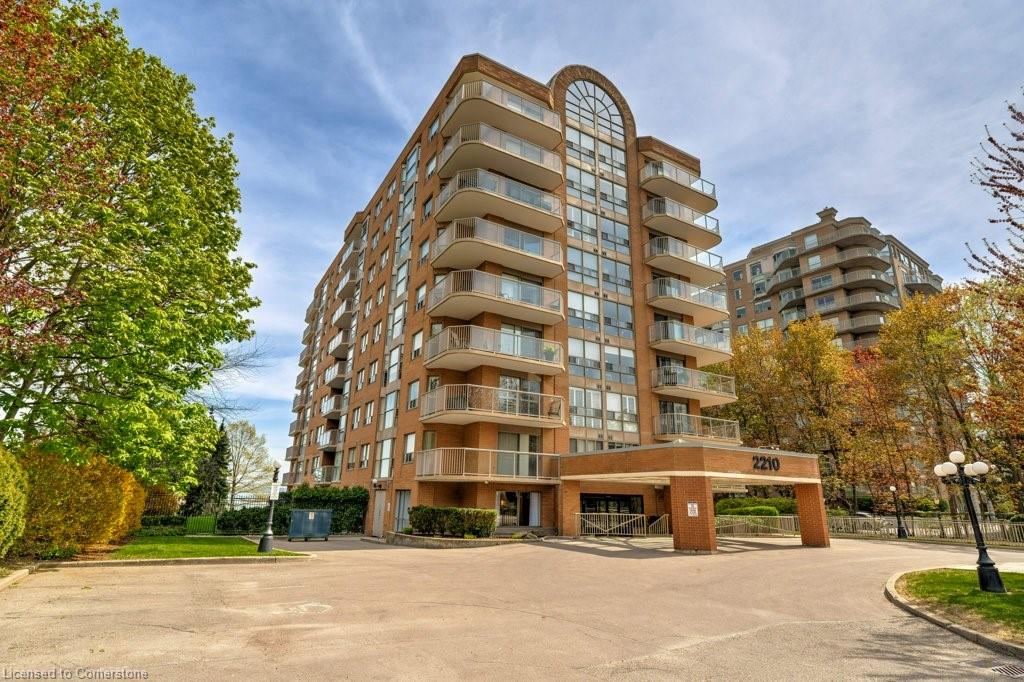 2210-lakeshore-street-burlington-ontario-40753786
