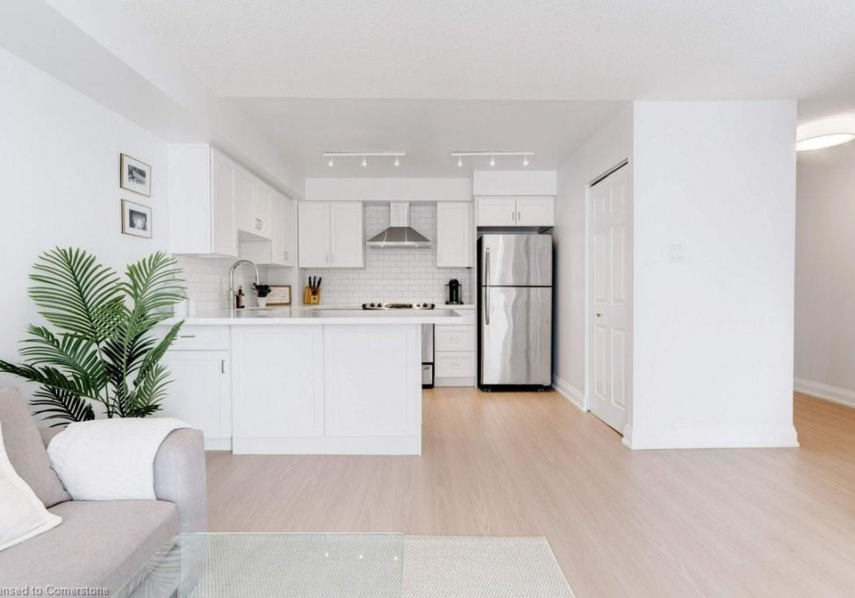 2210-lakeshore-street-burlington-ontario-40753786