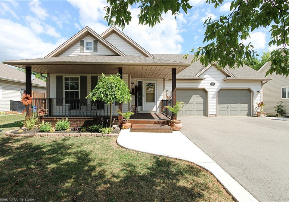 17-maple-avenue-smithville-ontario-40753859