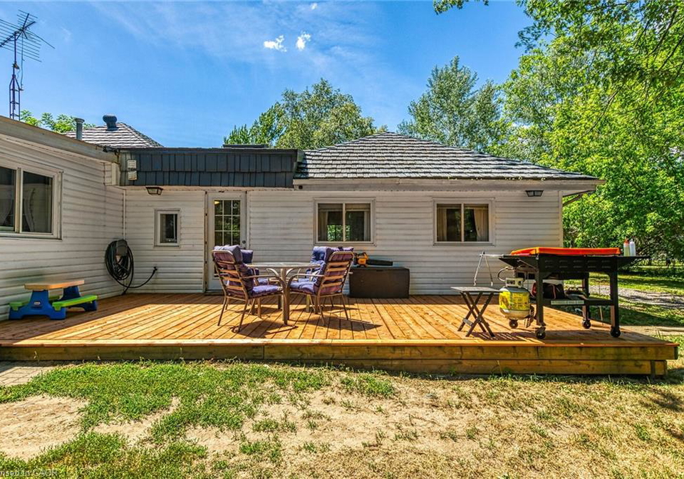 8241-highway-3-dunnville-ontario-40753877