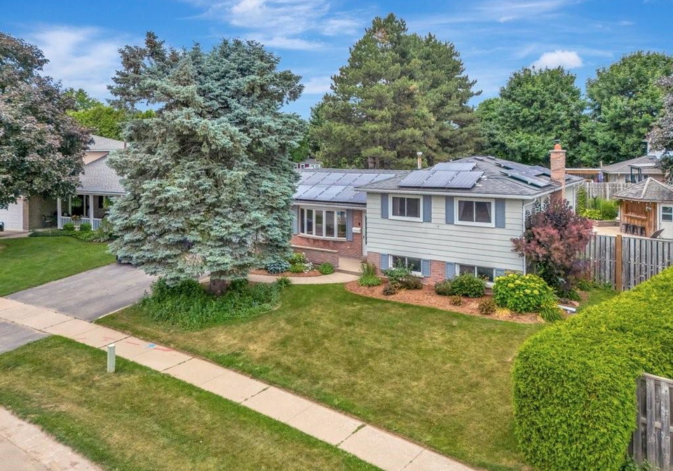 77-magnolia-drive-paris-ontario-40753923