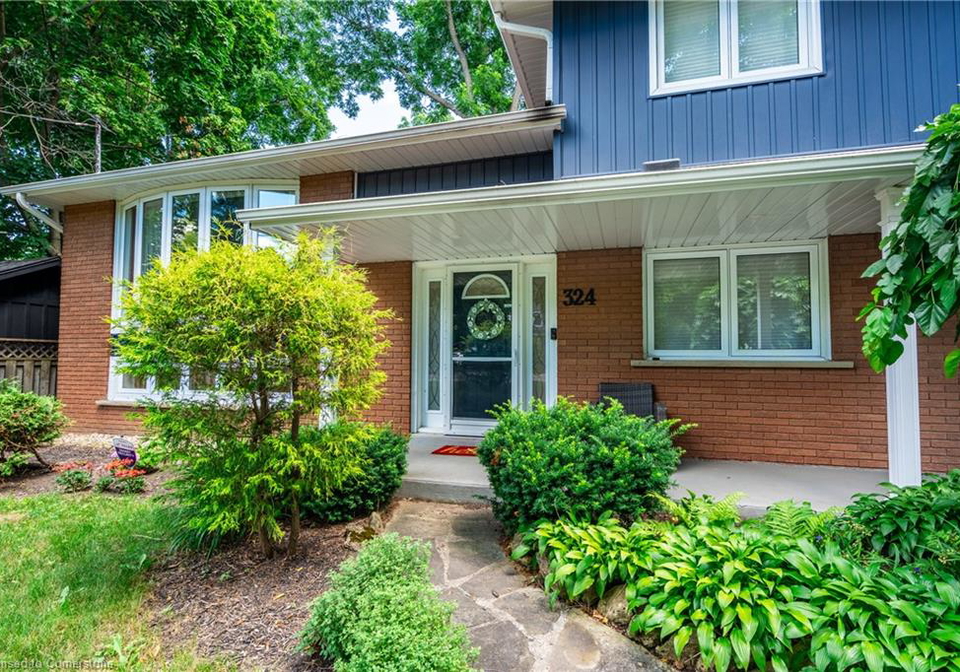 324-parkside-drive-waterdown-ontario-40753952