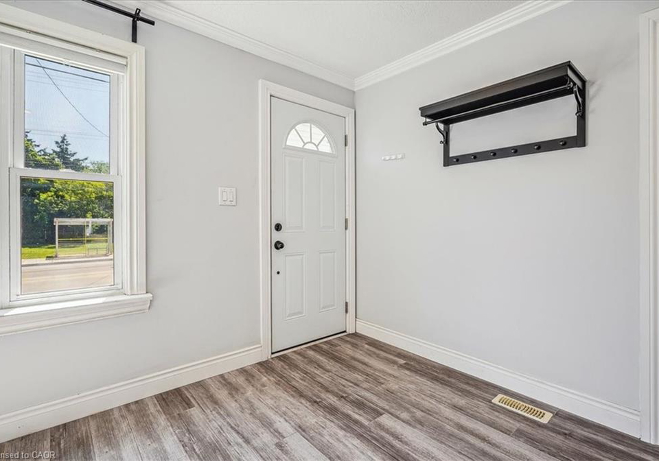394-upper-sherman-avenue-hamilton-ontario-40754075