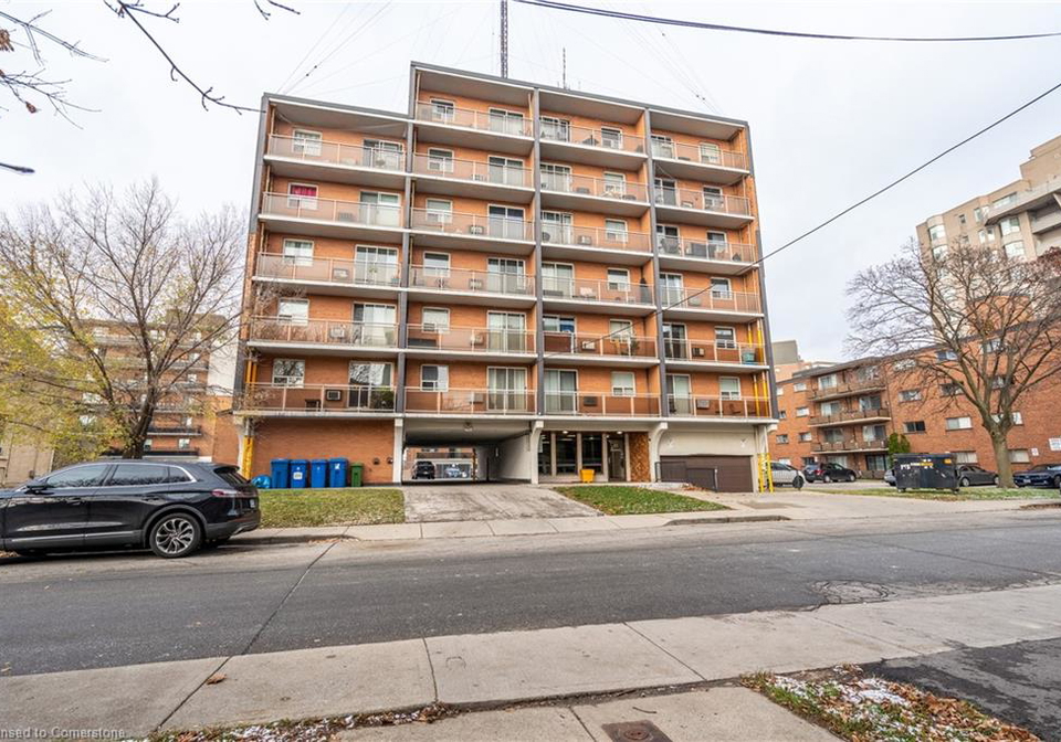 30-summit-avenue-hamilton-ontario-40754087