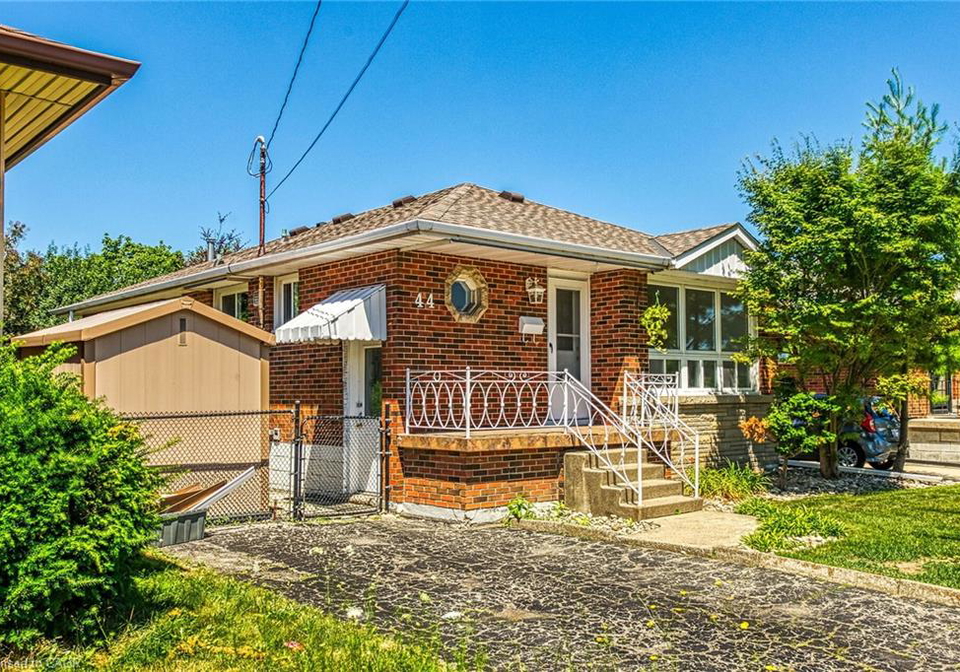 44-clarendon-avenue-hamilton-ontario-40754090