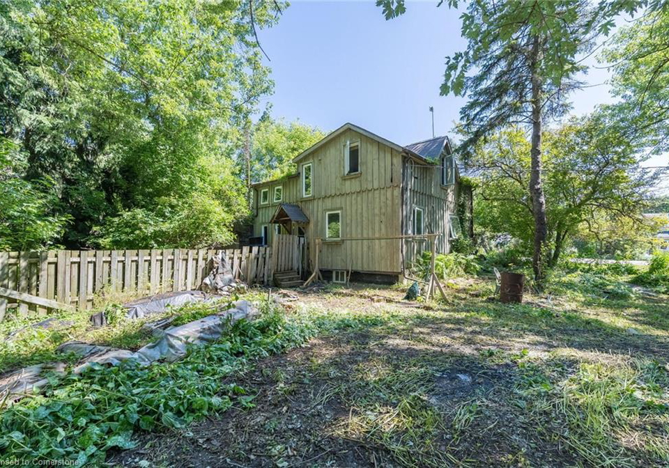 6052-highway-6-wellington-ontario-40754182