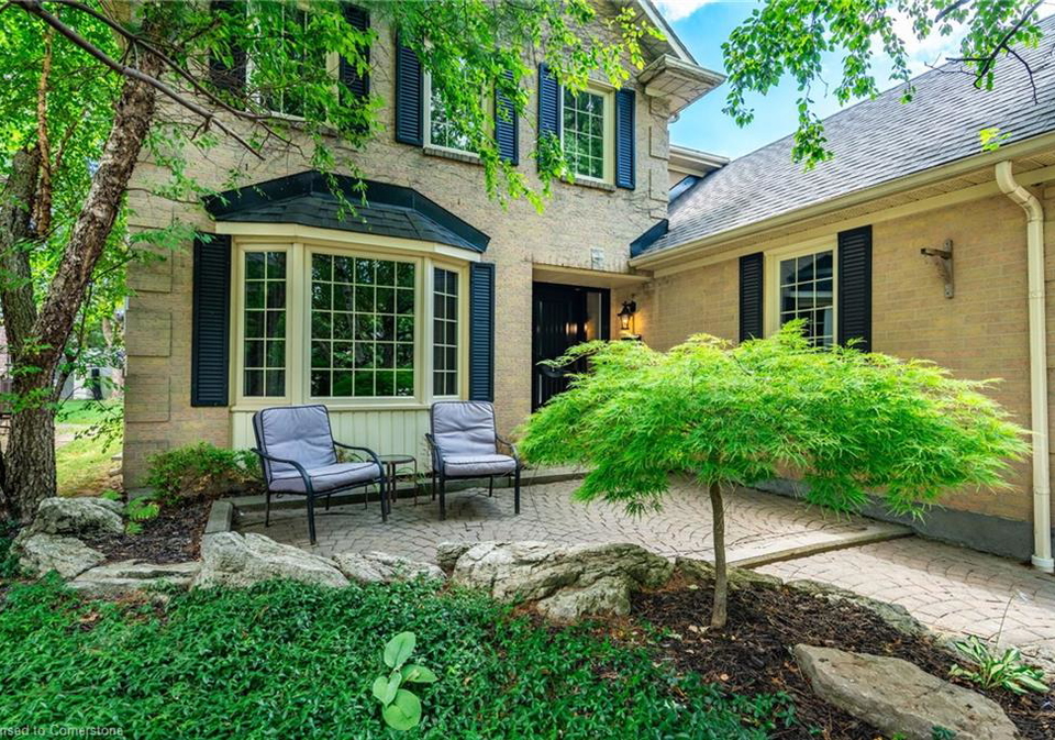 383-devonshire-terrace-ancaster-ontario-40754244