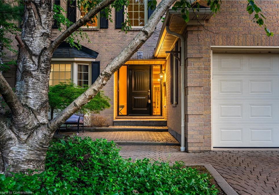 383-devonshire-terrace-ancaster-ontario-40754244