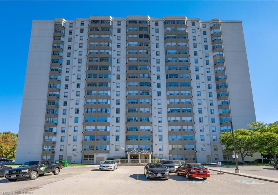 35-green-valley-drive-kitchener-ontario-40754255