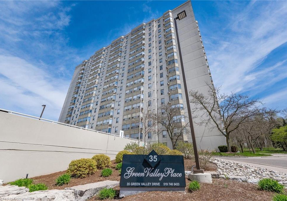 35-green-valley-drive-kitchener-ontario-40754255