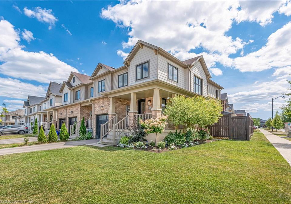 95-thompson-road-caledonia-ontario-40754275