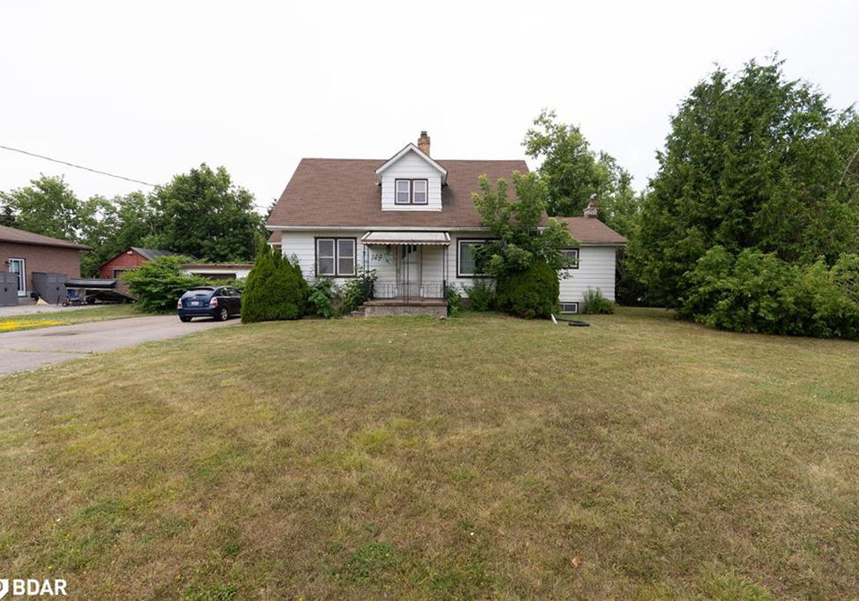 149-angeline-street-n-lindsay-ontario-40754285