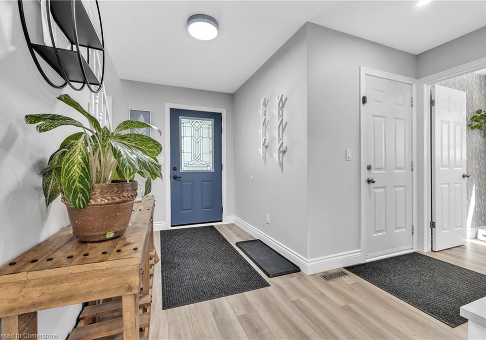 78-potters-way-way-woodstock-ontario-40754325