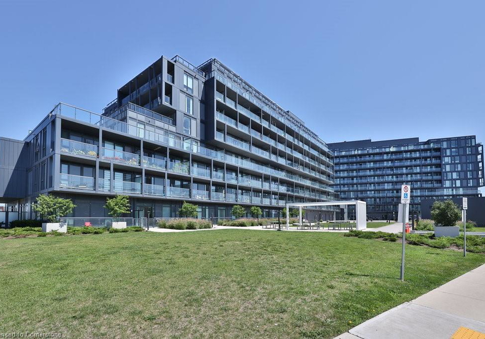 3210-dakota-common-burlington-ontario-40754327