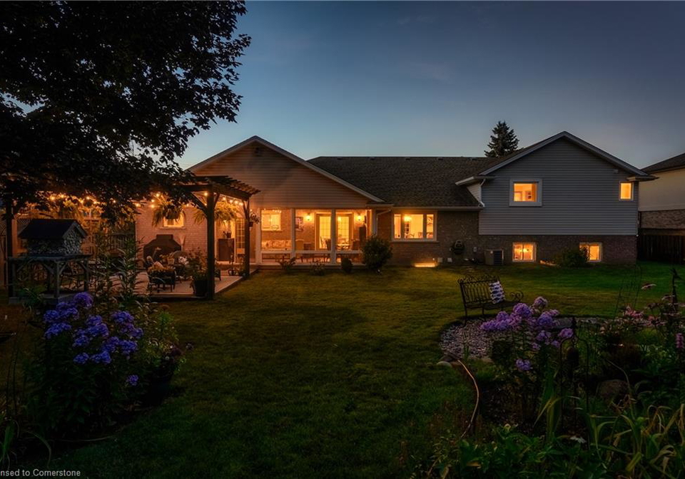 8058-westminister-drive-niagara-falls-ontario-40754343