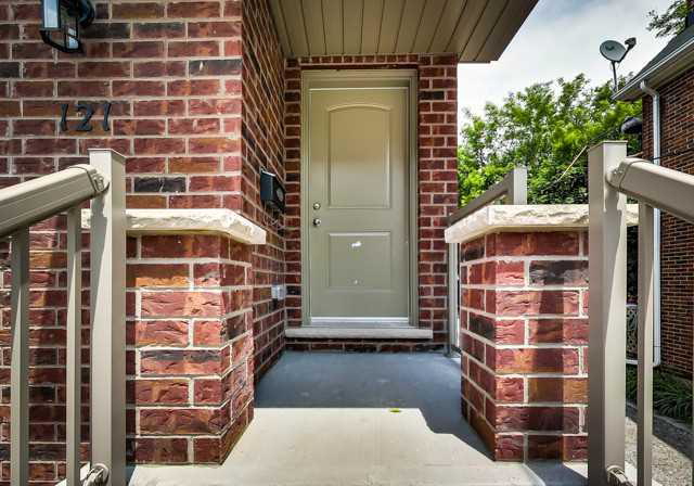 3-121-young-street-hamilton-ontario-40754364