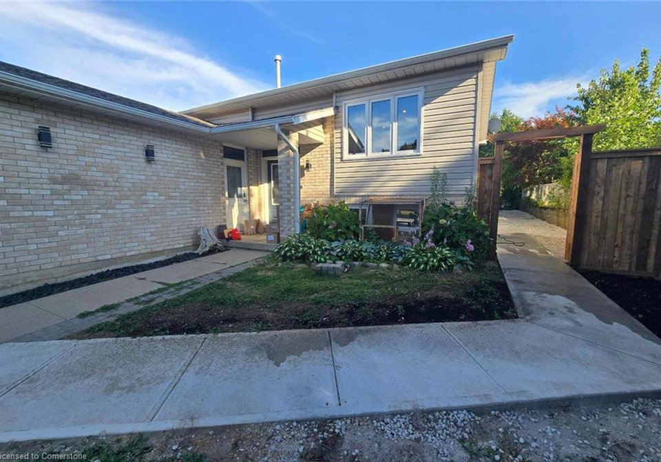 14-reid-crescent-collingwood-ontario-40754365