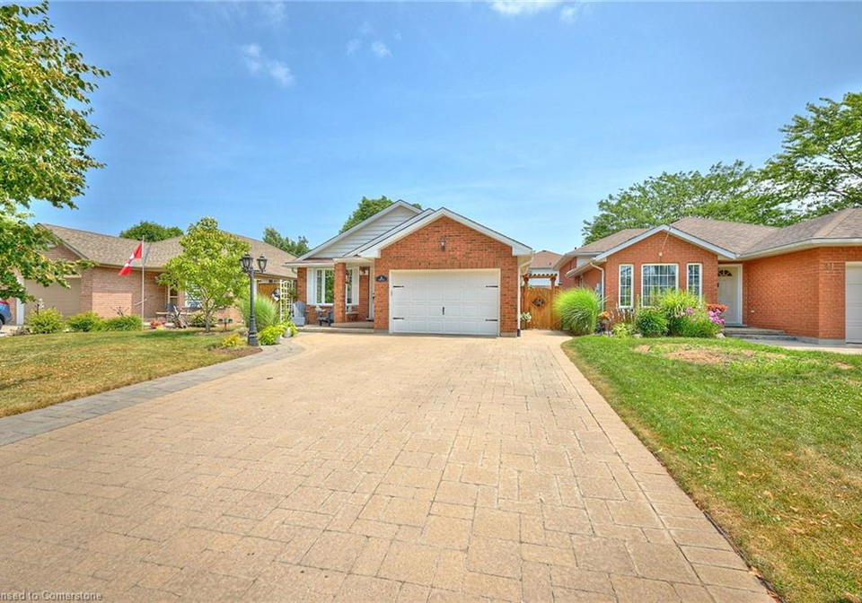 33-tanner-drive-fonthill-ontario-40754373