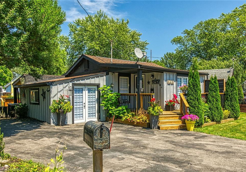 1023-lakeshore-road-selkirk-ontario-40754502