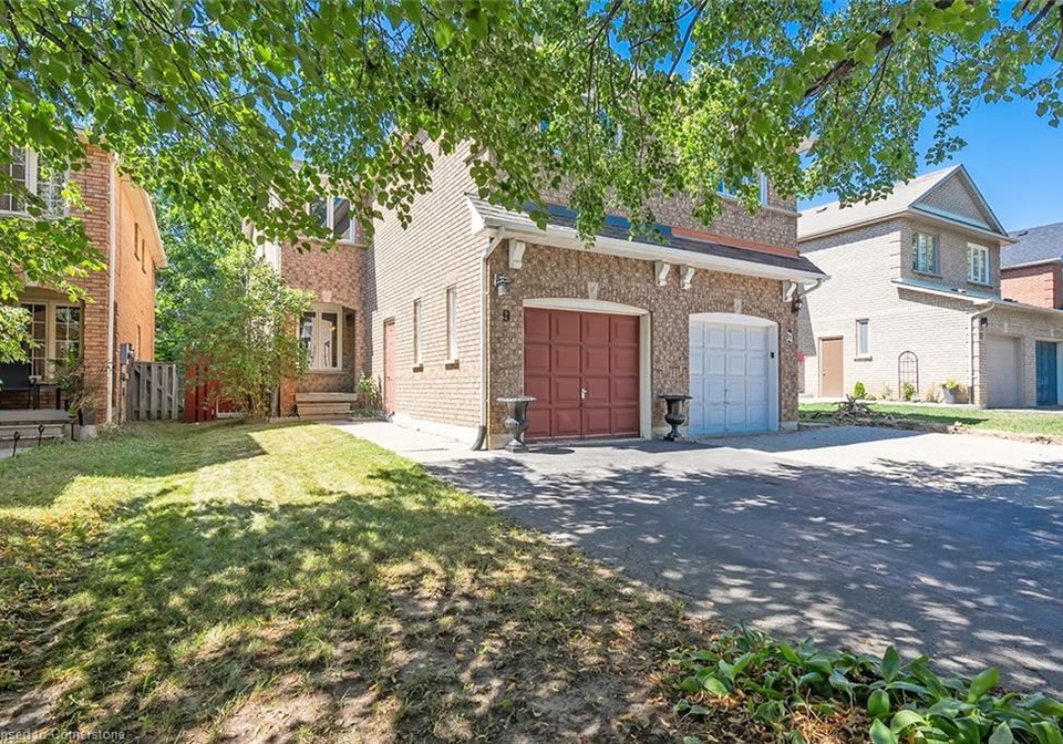 9-wakefield-lane-waterdown-ontario-40754520