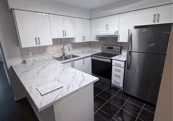 35-kingsbridge-garden-mississauga-ontario-40754553