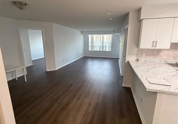 35-kingsbridge-garden-mississauga-ontario-40754553