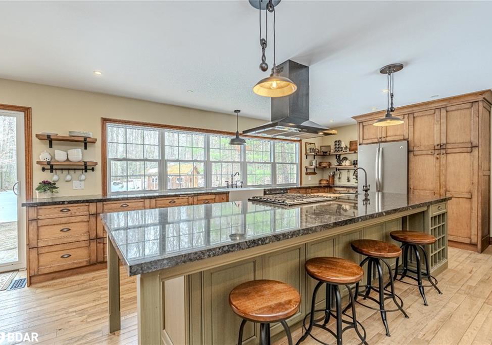 6-woodland-heights-drive-everett-ontario-40754579
