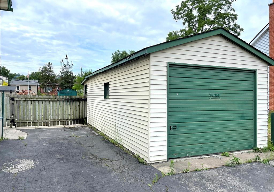 81-chatham-street-hamilton-ontario-40754619