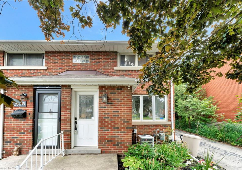 195-erb-street-e-waterloo-ontario-40754661
