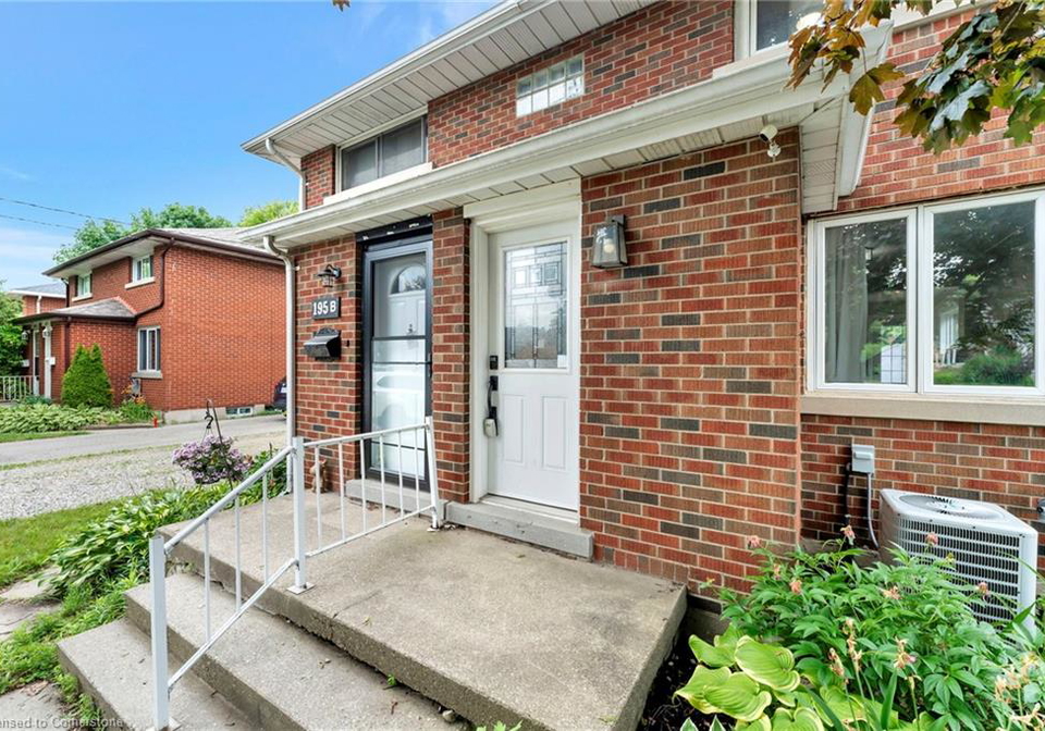 195-erb-street-e-waterloo-ontario-40754661