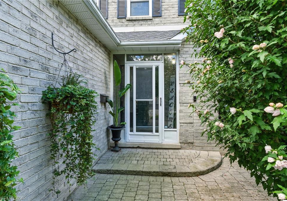 139-chipman-street-cambridge-ontario-40754699