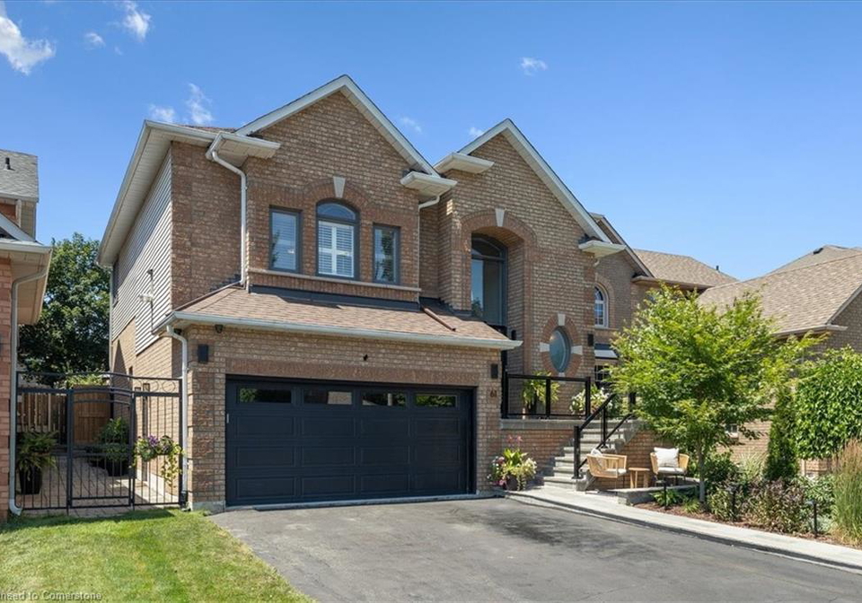 61-niska-drive-waterdown-ontario-40754837