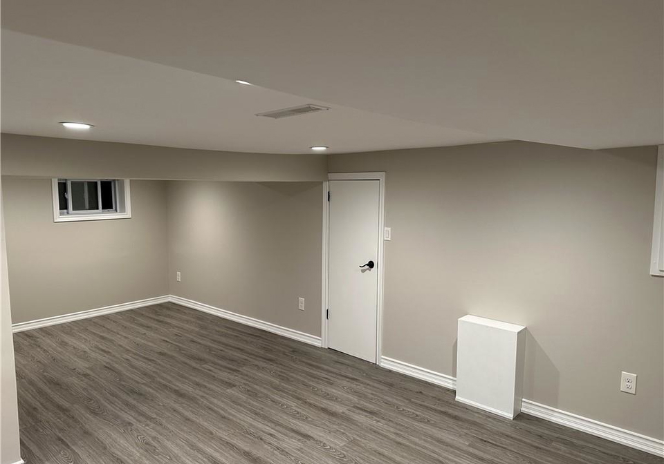 211-walter-avenue-s-hamilton-ontario-40754926