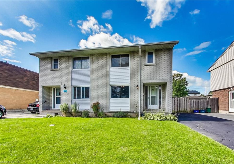 22-lucerne-drive-kitchener-ontario-40754937