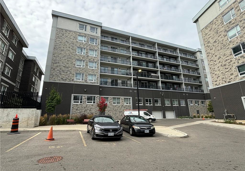 275-larch-street-waterloo-ontario-40755078