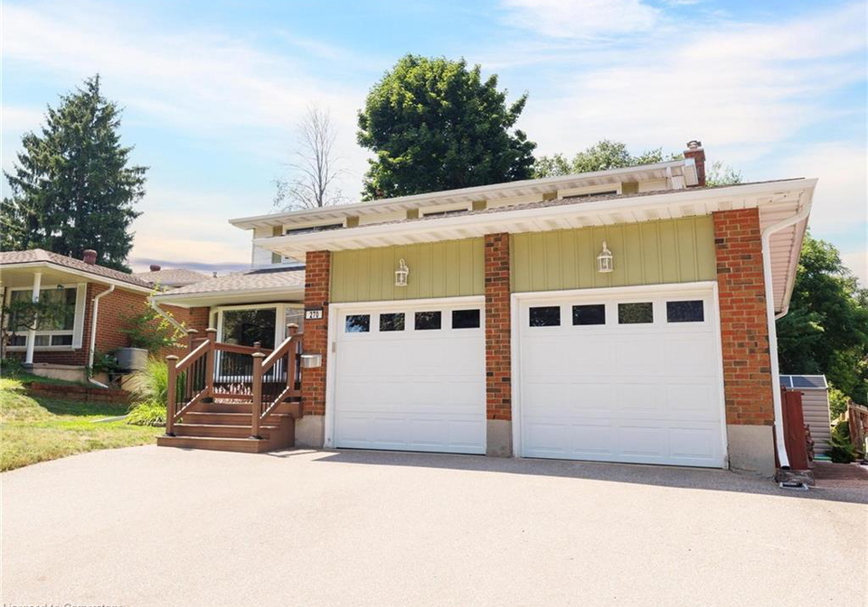 270-southwood-drive-kitchener-ontario-40755106