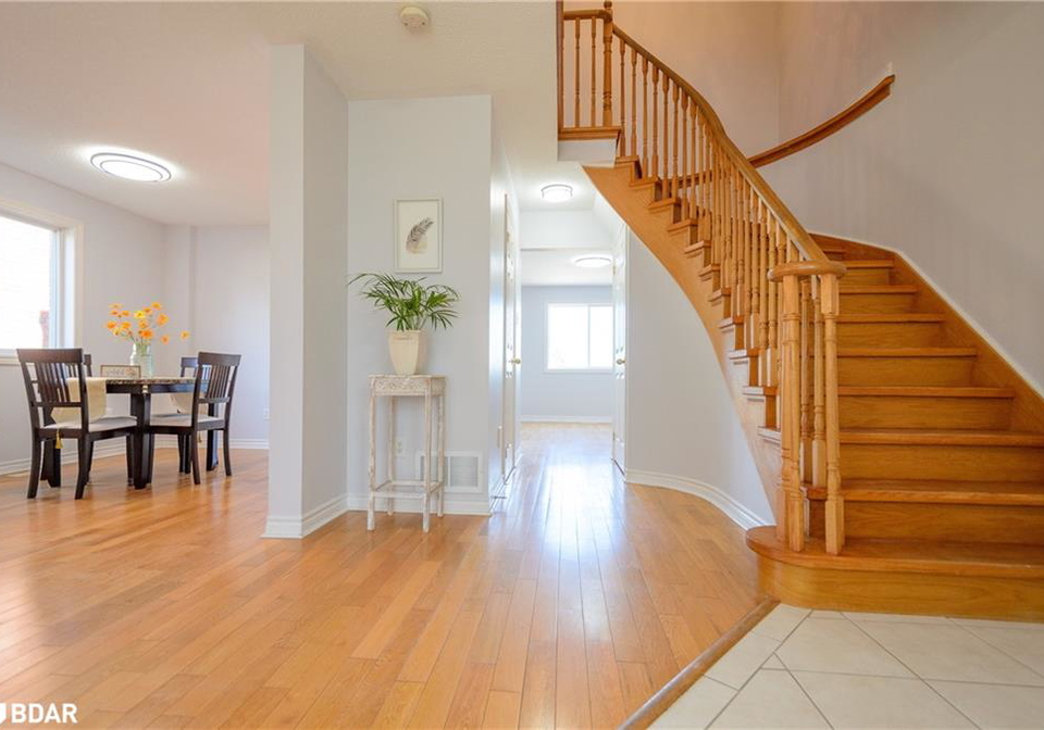 5-brown-wood-drive-barrie-ontario-40755112
