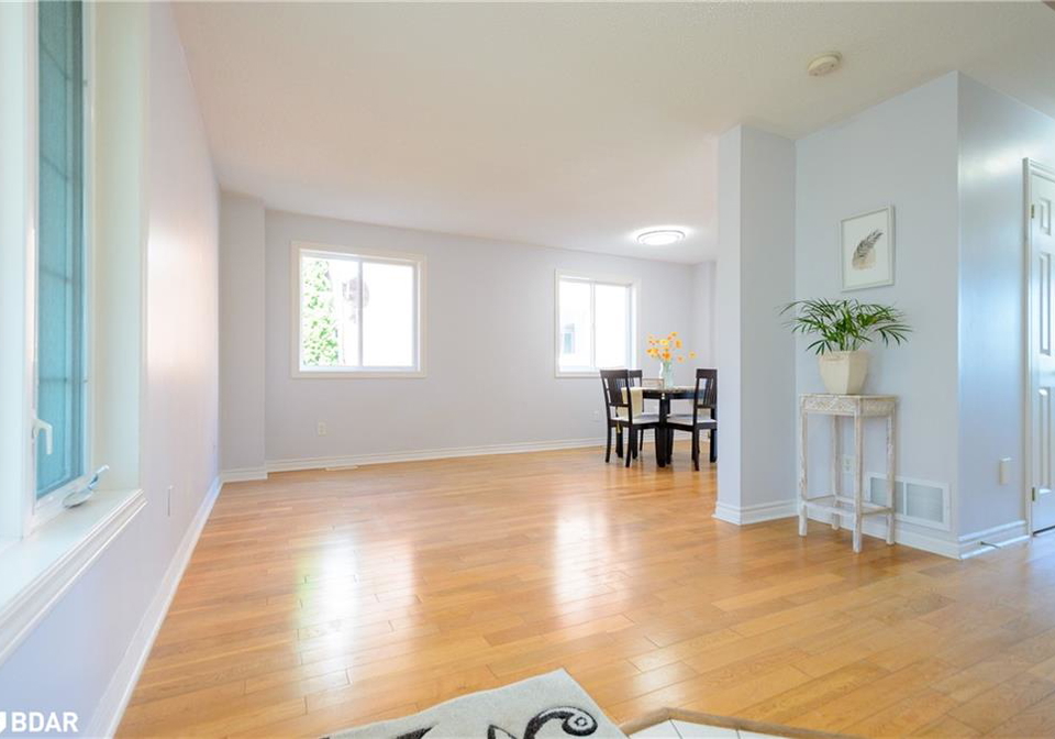 5-brown-wood-drive-barrie-ontario-40755112