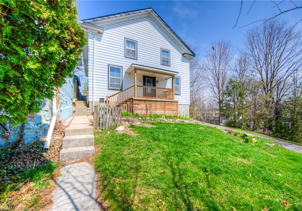 30-main-street-paris-ontario-40755150