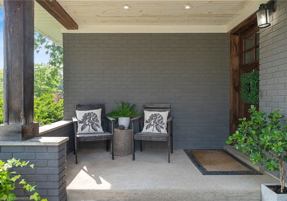 1-first-street-waterdown-ontario-40755155