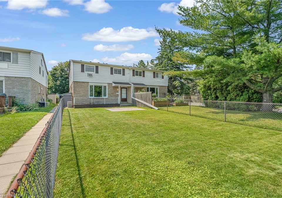 30-oakhill-drive-brantford-ontario-40755207