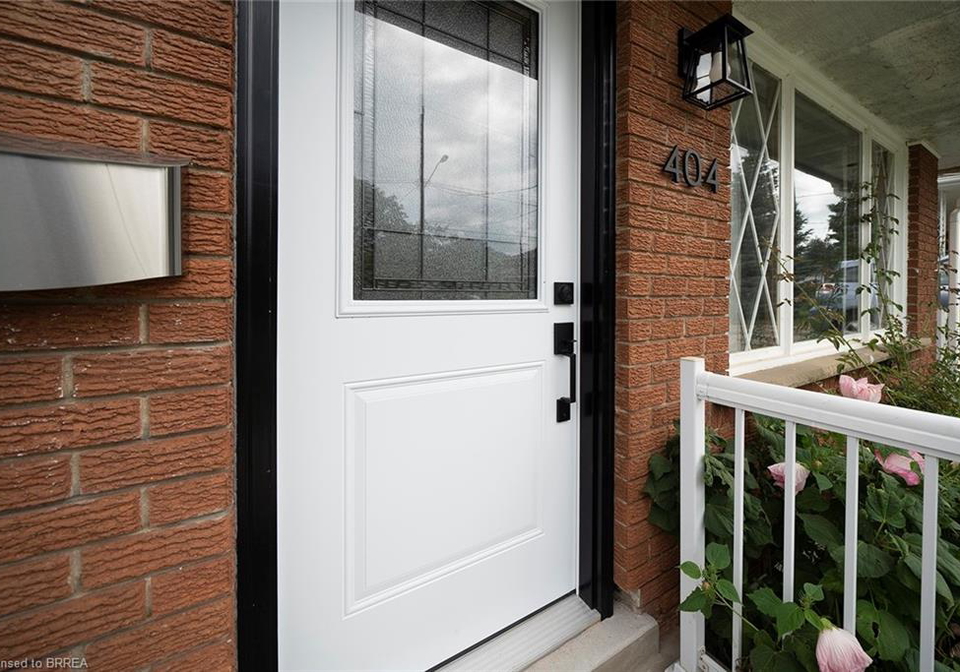 404-nelson-upper-street-brantford-ontario-40755211
