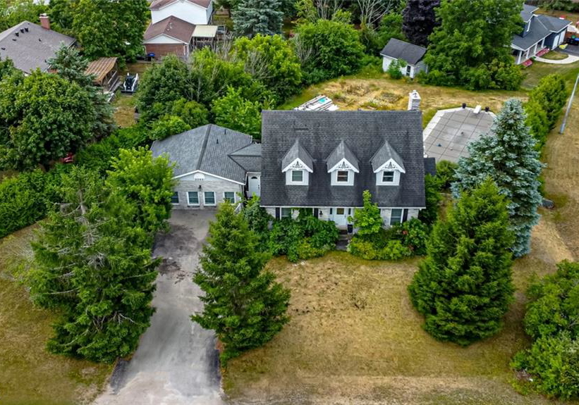 2285-cairns-gate-churchill-ontario-40755219