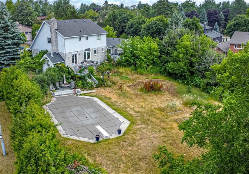2285-cairns-gate-churchill-ontario-40755219