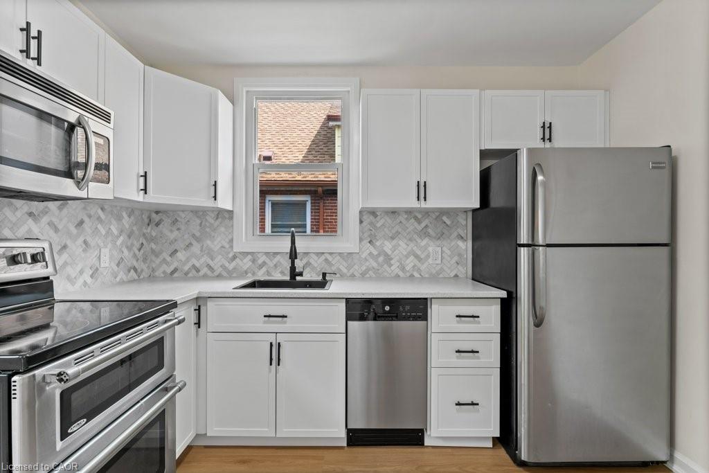252-glencairn-avenue-hamilton-ontario-40755362